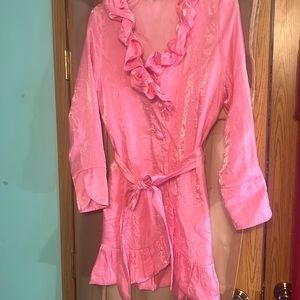 Very pretty long dress jacket. Size Medium.